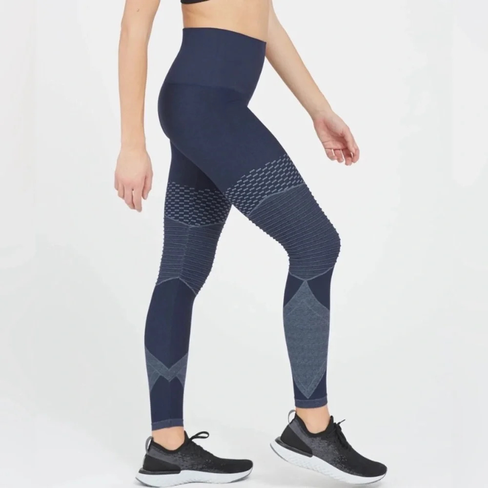 SPANX Look At Me Now Seamless Moro Leggings indigo sky size medium